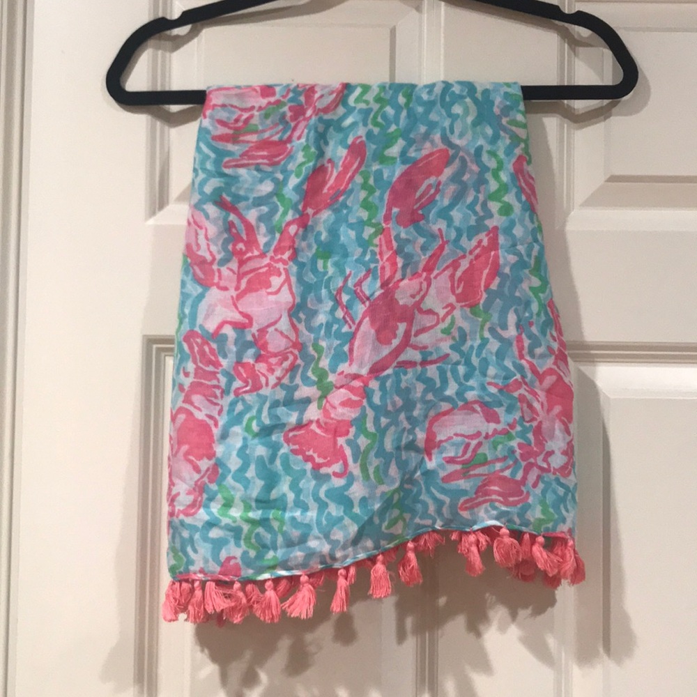 Lilly Pulitzer lobstah roll scarf